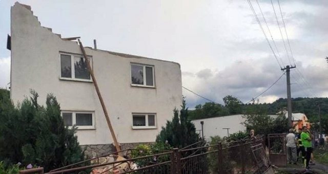 tornado u slovačkoj