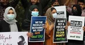 Indija: Protesti i blokirane ulice nakon zabrane nošenja hidžaba u školama