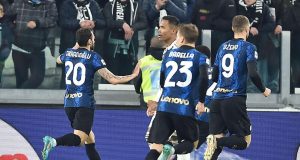 Inter pobijedio Juventus i ostao u utrci za titulu prvaka