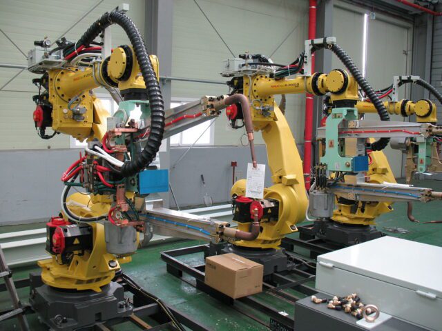 Južnokorejske fabrike ubrzano mijenjaju radnike robotima