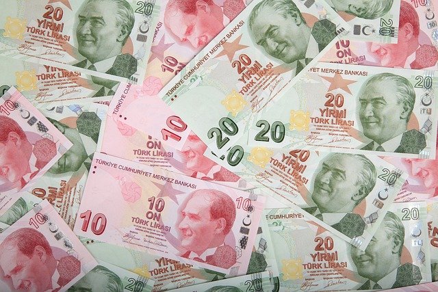 Kako se Turci bore protiv inflacije? Tako što sve više kupuju polovne automobile