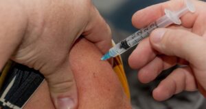 Američki FDA: Pfizer vakcine sigurne za djecu od šest mjeseci starosti