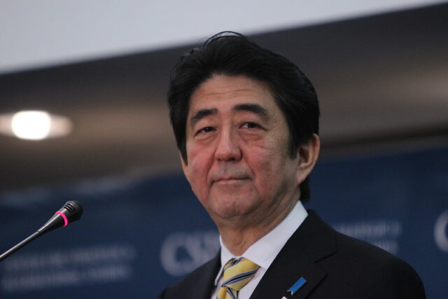 Izvršen atentat na bivšeg japanskog premijera