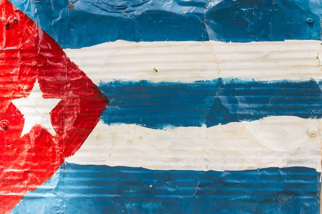 Kuba ostala bez struje u naletu uragana