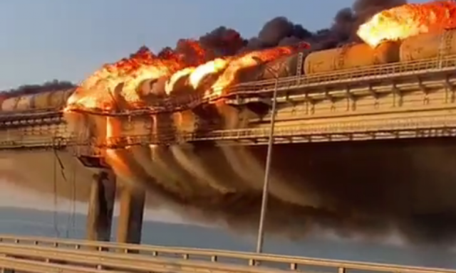 Ko je ili šta izazvalo eksploziju na Krimskom mostu?